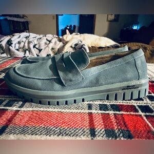 Blondo baby blue suede shoes size 8. New